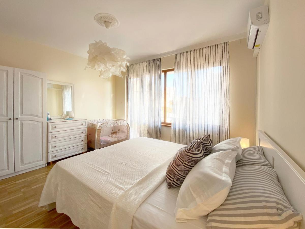 Lovely Apartment With Balcony In Pomorie Old Town By Flat Mаnаger Екстериор снимка